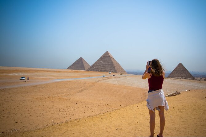 Private Day Tour of Giza Pyramids, Egyptian Museum, and Bazaar" - The Great Sphinx and its quiet power