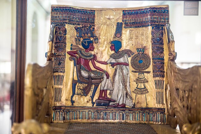 Private Day Tour of Pyramids, Egyptian Museum and Khalili Bazaar - Who should book this experience?