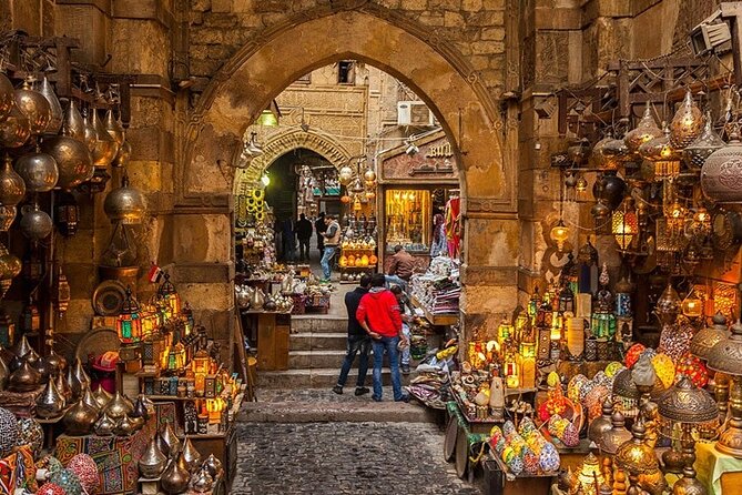 Private Day Tour Pyramids of Giza, Egyptian Museum and Bazaars - The guide can make or break the day