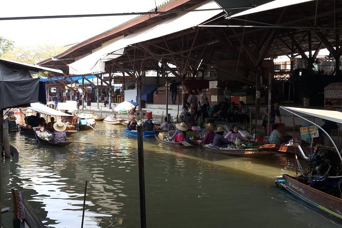 Private Floating Market and Historical Ayutthaya Sightseeing Tour - Wat Mahathat and the Buddha head in the tree