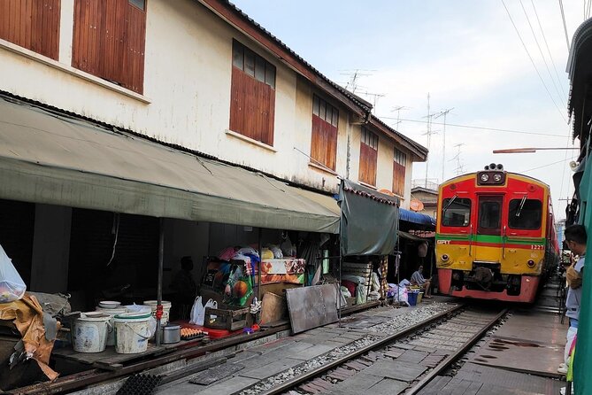 Private Floating Market and Historical Ayutthaya Sightseeing Tour - What the private format changes