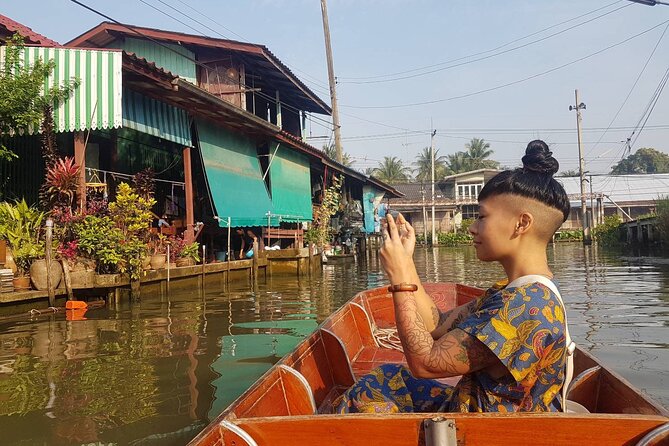 PRIVATE Floating Market + DRAGON Temple + DO like a Local - 7:00 am start and the value of a private vehicle