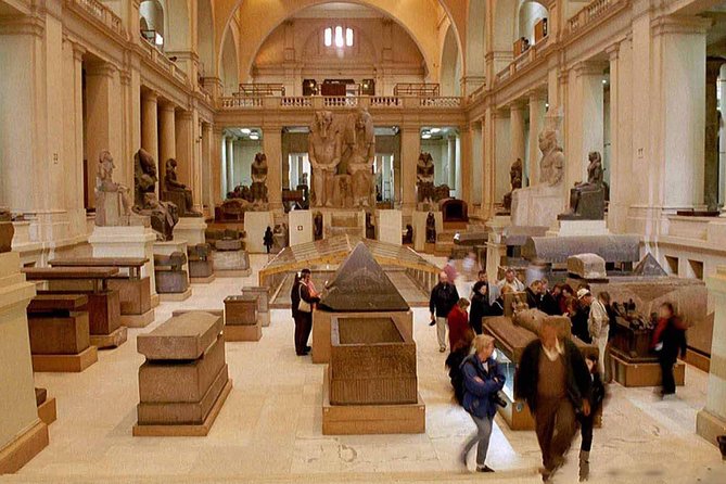 Private Full-Day Giza Pramids, Sphinx, Egyptian Museum& Bazaars From Cairo - Why the private guide matters