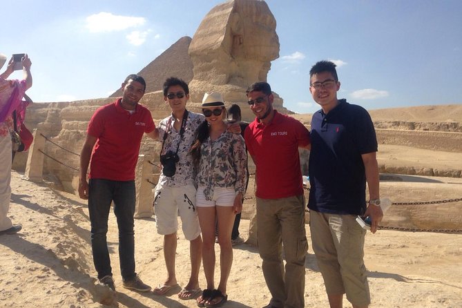 Private Full-Day Tour Visiting Giza Pyramids, Egyptian Museum and Old Market - Khan el-Khalili: finish among shops and workshops