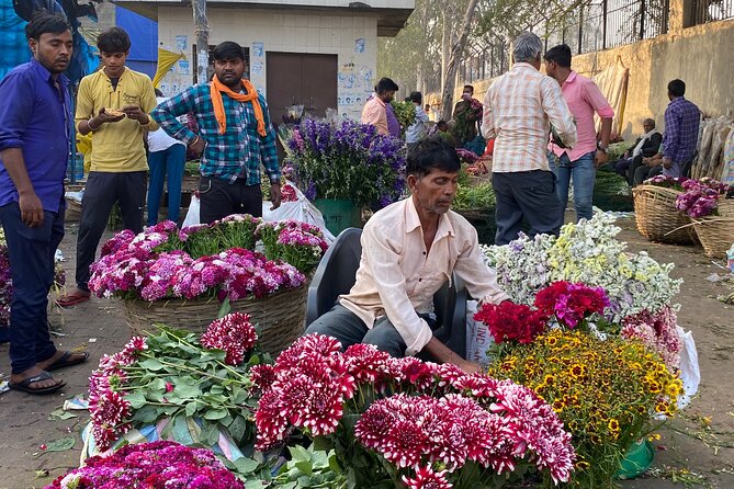 Private Half-Day Delhi Flower Market Tour - Walking Through a Working Flower Market