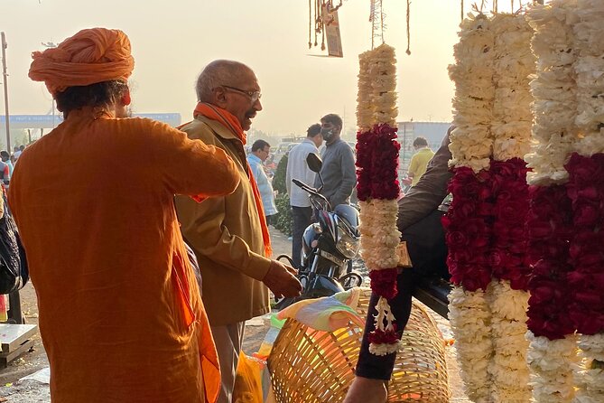 Private Half-Day Delhi Flower Market Tour - Faramarz and the Value of a Private Guide