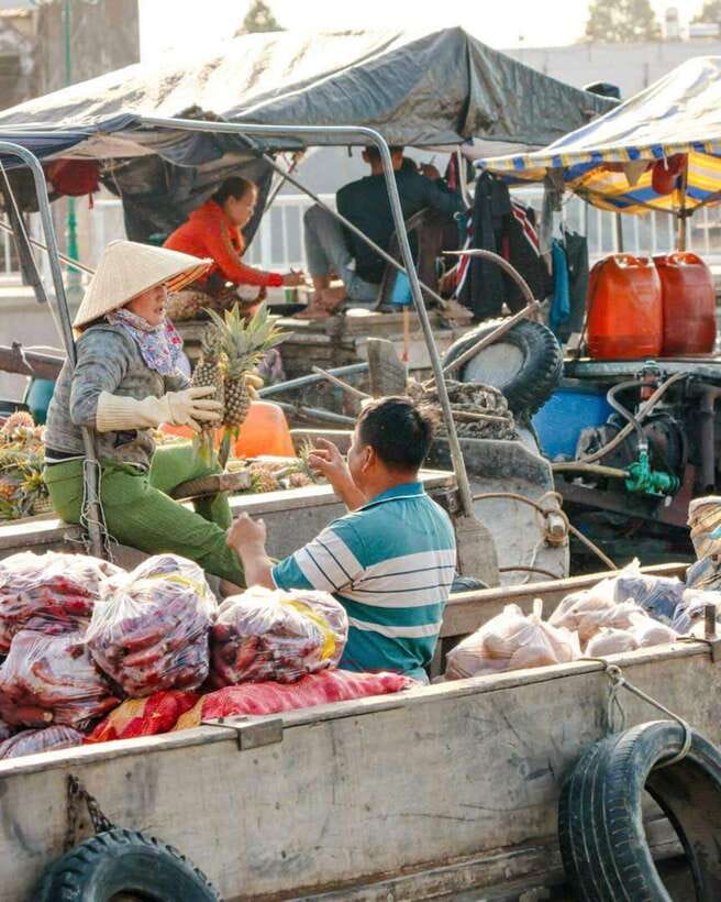Private Half Day Tour - Cái Răng Floating Market - Meeting the boat at Hai Bà Trưng Street