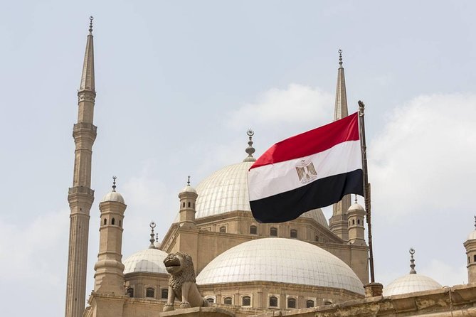 Private Half-Day Tour: Explore a Local Cairo Market and Neighborhood - Lunch at an Egyptian restaurant