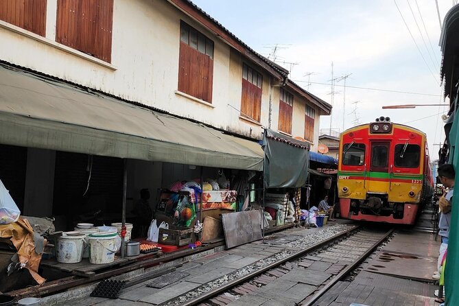 Private Maeklong Railway Market and Amphawa Day Tour from Bangkok - Why this Bangkok market day works