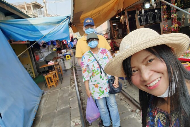 Private Maeklong Railway Market and Amphawa Day Tour from Bangkok - Booking and cancellation details