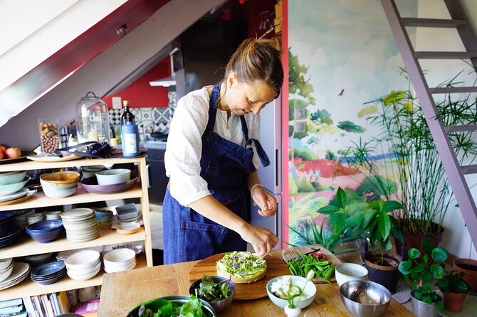Private Market Tour and Cooking Class in Annecy with a Local - Watching a modern French meal take shape