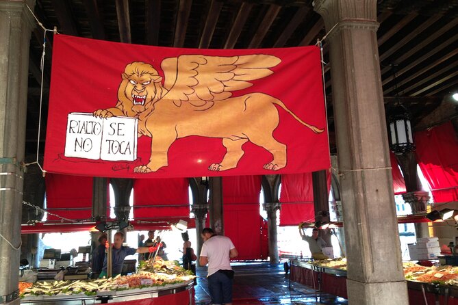 Private Secret Venice Tour; Rialto Market, San Polo & Food and Wine tasting - Group size and the meaning of private