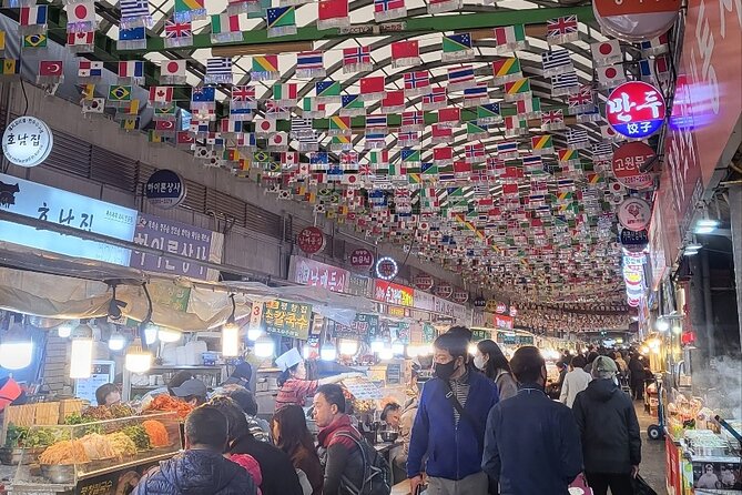 Private Seoul City Tour Palace, village, temple, market - A Full Day That Explains Seoul Through Eight Stops
