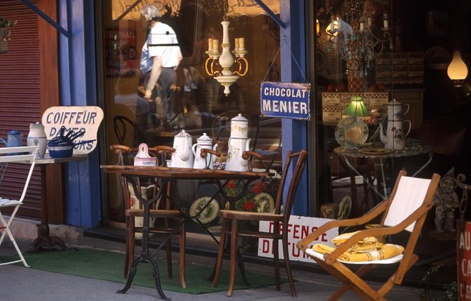 Private shopping tour at the Paris Antique Flea Market - Key points to know before you book