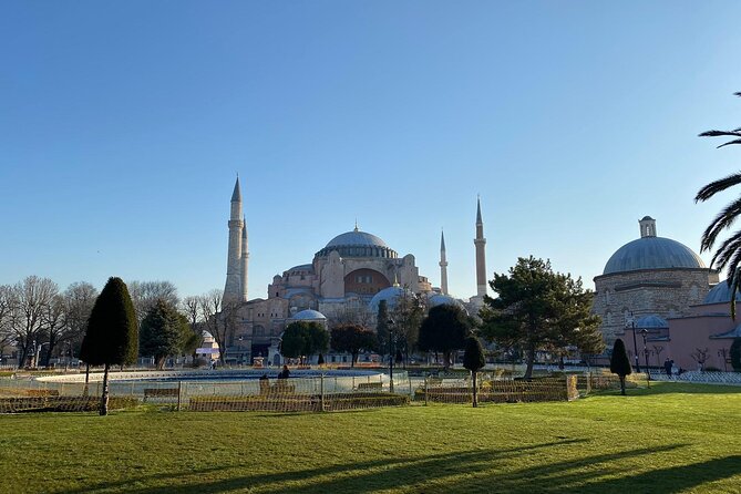 Private: Topkapi Palace, St. Sophia, Blue Mosque, Grand Bazaar, Hipodromme - Grand Bazaar: spectacle, shopping, and a possible time trap