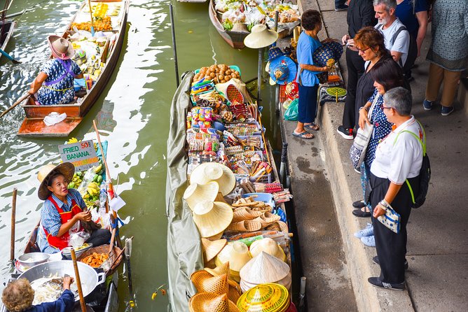 Private Tour: Floating Markets of Damnoen Saduak Cruise Day Trip from Bangkok - Why this private Bangkok outing is worth considering