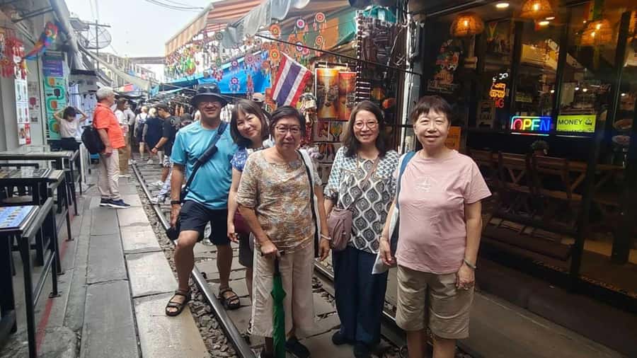Private Tour from Bangkok: Railway & Floating Markets - Cruising Damnoen Saduak by long-tail boat