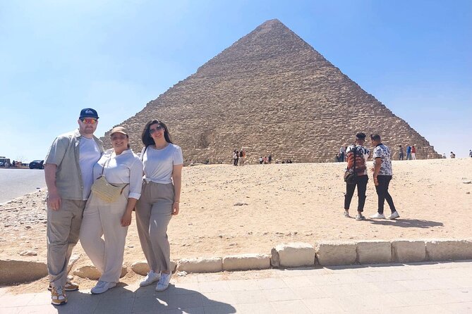 Private Tour Giza Pyramids ,Egyptian Museum and Local Market - At the Giza Plateau, begin with the big picture