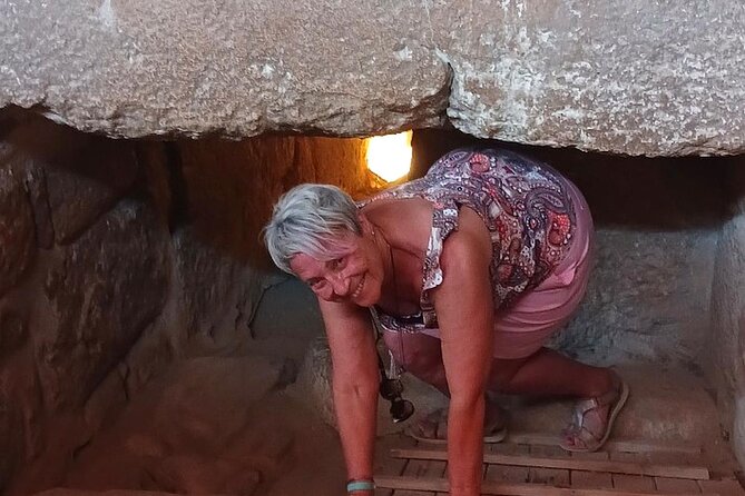Private Tour: Giza Pyramids, Museum, Bazaar & Lunch Included - What the guide can add to your day