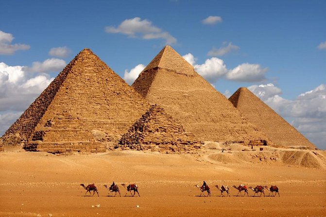 Private Tour: Giza Pyramids, Sphinx, Egyptian Museum, Khan el-Khalili Bazaar - What this private Cairo day is really like