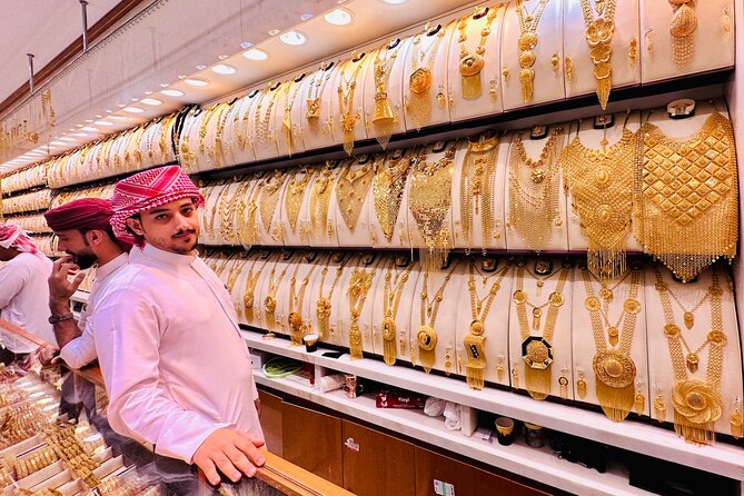 Private Tour Old Dubai Souks Creek and Abra Tour with Tastings - How the private format changes the experience