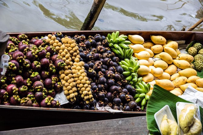 Private tour : Railway & Floating Market and the Bridge over river Kwae - The Thailand-Burma Railway Centre puts the bridge in context