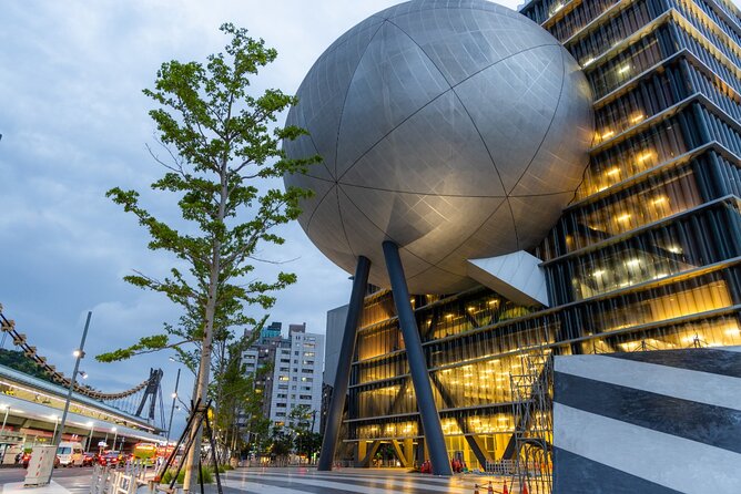 [Private Tour] Shilin Night Market Walking Tour With a Private Tour Guide (2-hr) - The temple stop gives the market a wider meaning