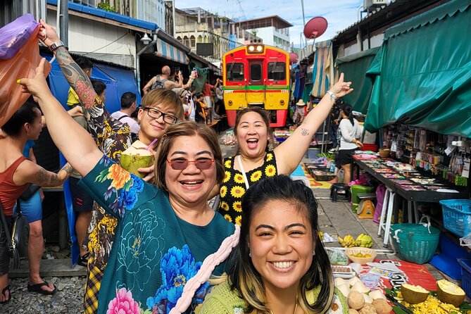 Private Tour to Maeklong Railway Market and Floating Market - What makes this Bangkok market tour worth your time