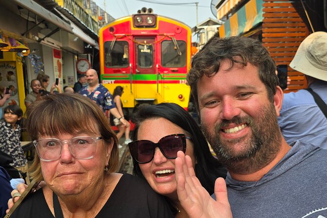 Private Tour to Maeklong Railway Market and Floating Market - Choosing 7 AM or 9 AM