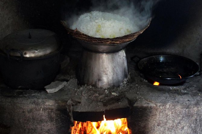 PRIVATE Ubud Market Tour & Balinese Cooking Class with Putu - Starting at 7am for Pejeng Market