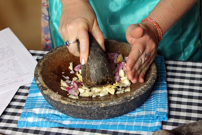 PRIVATE Ubud Market Tour & Balinese Cooking Class with Putu - What the Private Format Changes