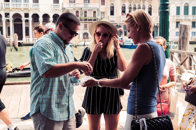 Private Venice Food Tour with Rialto Market Visit - Spritz and small bites at Al Mercà