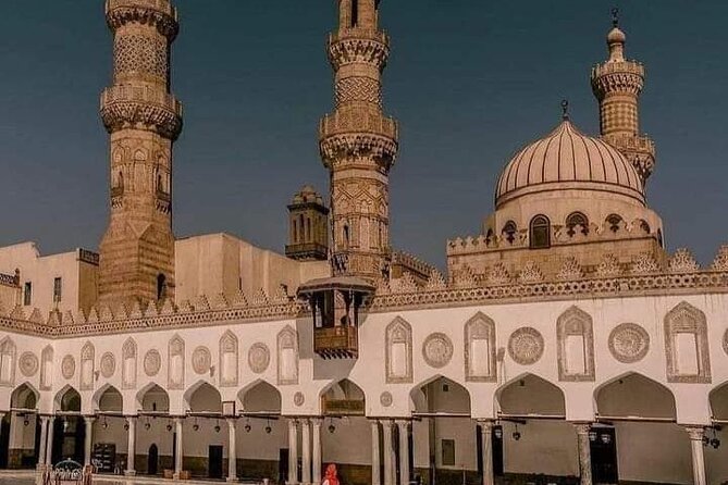Private Walking Tour in ElMoez Street & Khan Elkhalili Market - Why El Moez Street works so well as the opening stop