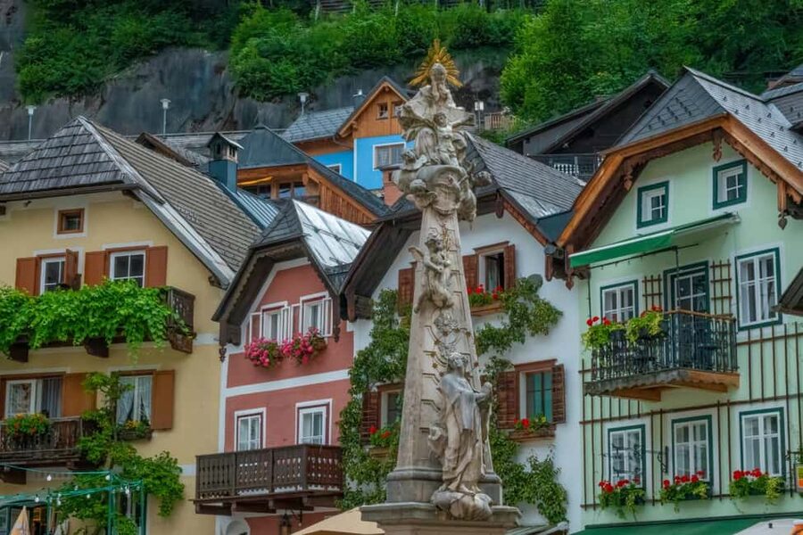 Private Walking Tour of Hallstatt Market Square and Churches - Inside Pfarrkirche Mariä Himmelfahrt