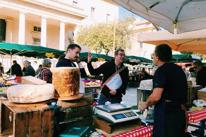 Provençal Farmers market tour - What Edouard adds to the walk
