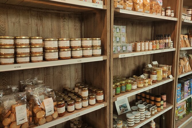 Provençal Morning Farmers Market & Food Discovery Tour - Group size, comfort, and practical details
