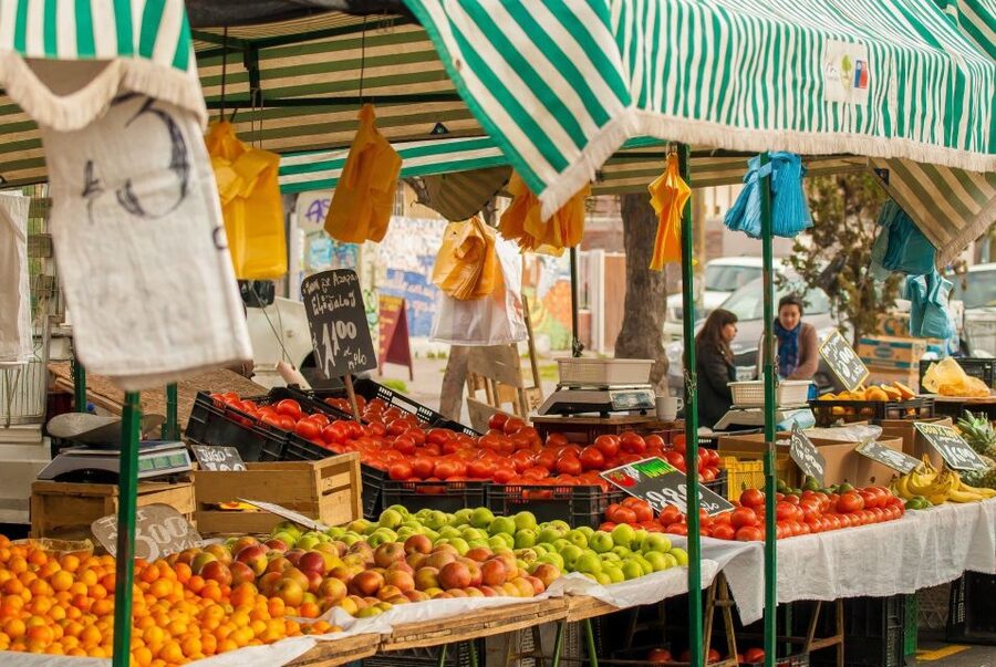 Puerto de Mogan: Friday Market Experience - Walking the canals, marina, and beach