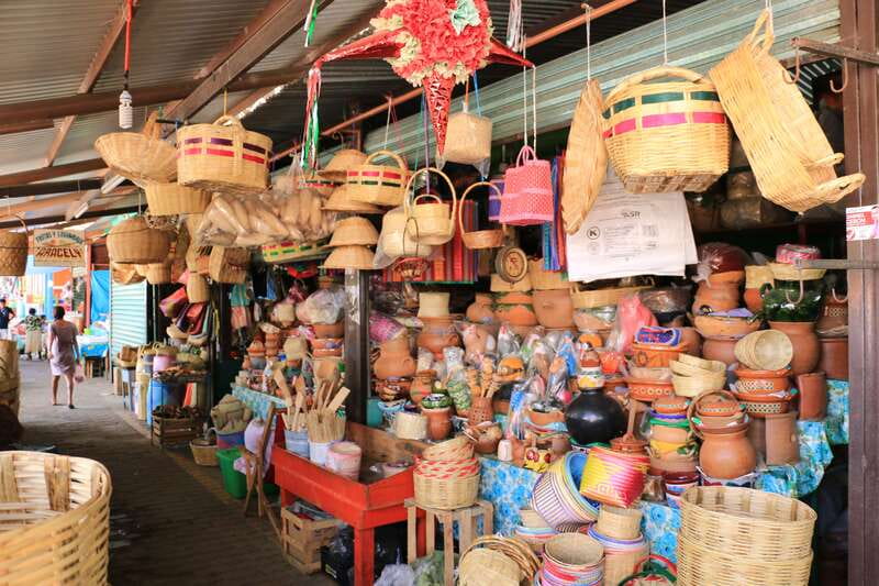 Puerto Escondido: Boat Cruise and Market Visit - Guide Edgar and the value of a good host