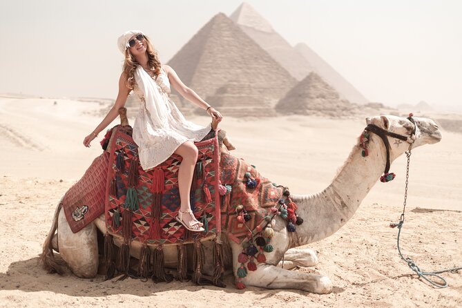 Pyramids, Egyptian Museum & Bazaar With Photographer - Guides, drivers, and the personal feel