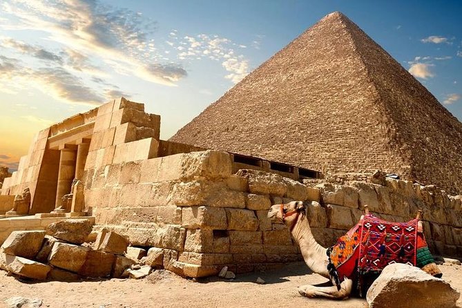 Pyramids of Giza Egyptian Museum Sphinx and Khan El Khalili Bazaar - Giza Plateau: three pyramids and the classic Cairo view