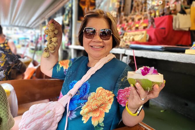 Railway Market, Floating Market and After the Rain Cafe - Who will enjoy this tour most?