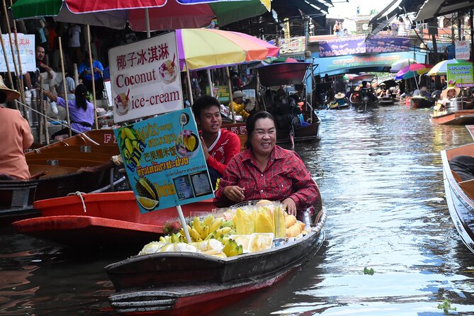 Railway Market, Floating Market and After the Rain Cafe - My practical verdict on the day