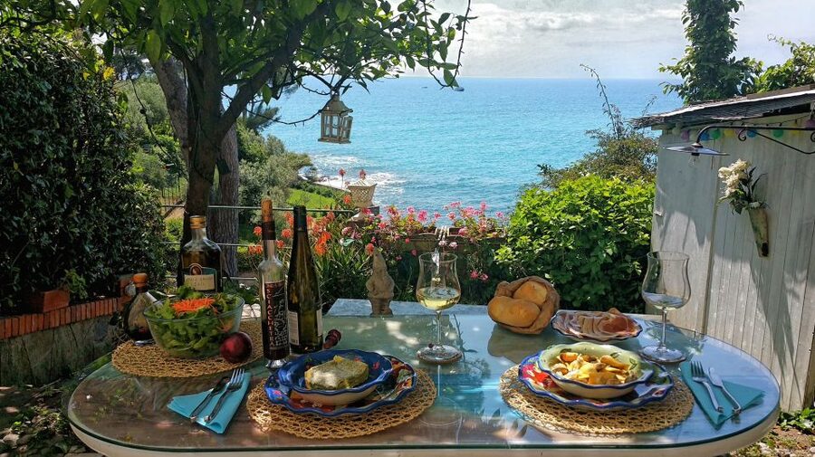 Recco: Cooking Class with Market Visit and Sea Views - Why Recco makes a good food stop