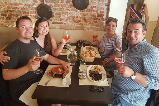 Rialto Market Food and Wine Lunchtime Tour of Venice - Santi Giovanni e Paolo and the final tastings