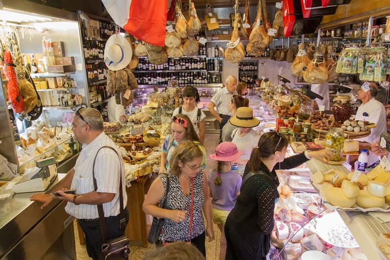 Rome: Taste of Testaccio Food & Market Tour - Why Testaccio makes a better food stop than central Rome