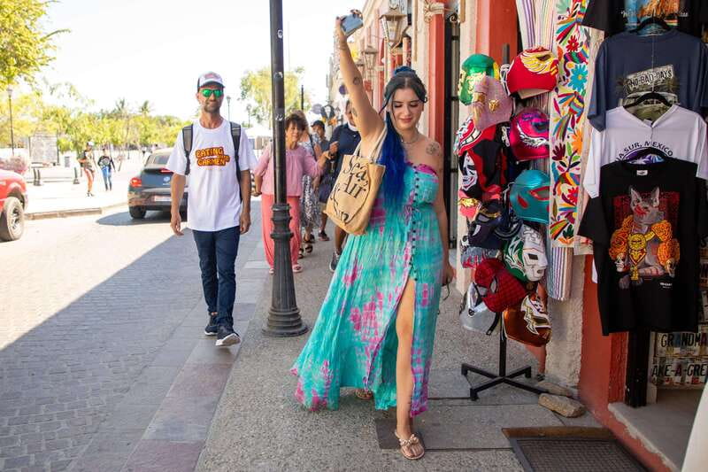 San Jose del Cabo: Guided Food Tour & Visit to Local Market - Starting at Plaza Central and learning the town