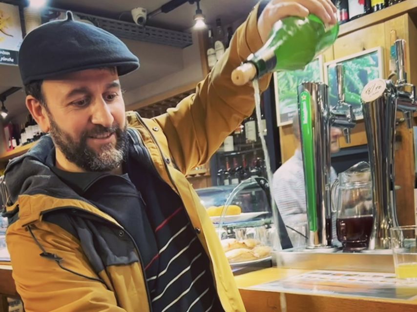San Sebastian: Market, Pintxos and Wine Tasting Tour - The market gives you a useful first taste