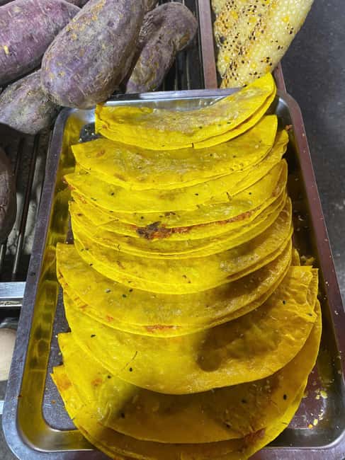 Sapa Night Market Experience – BBQ, Hotpot & Black Chicken - What the two-hour route feels like