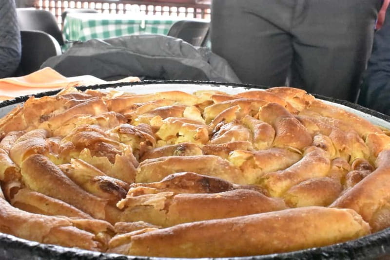 Sarajevo: Sarajevo City Market, Old Town Food Tasting Tour - Ćevapi in Sarajevo: the essential stop