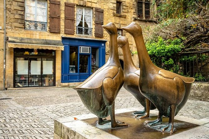 Sarlat Gourmet Tour and Market Visit - What you taste at the three food stops